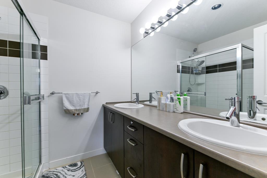 90 2729 158 Street Property Photo 27
