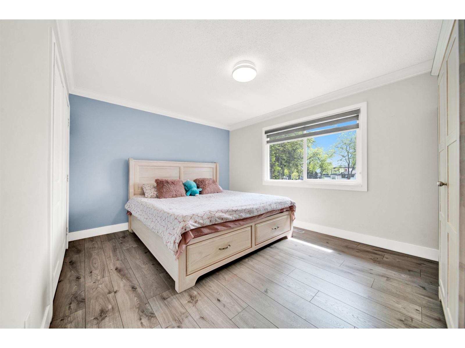 9088 146a Street Property Photo 16