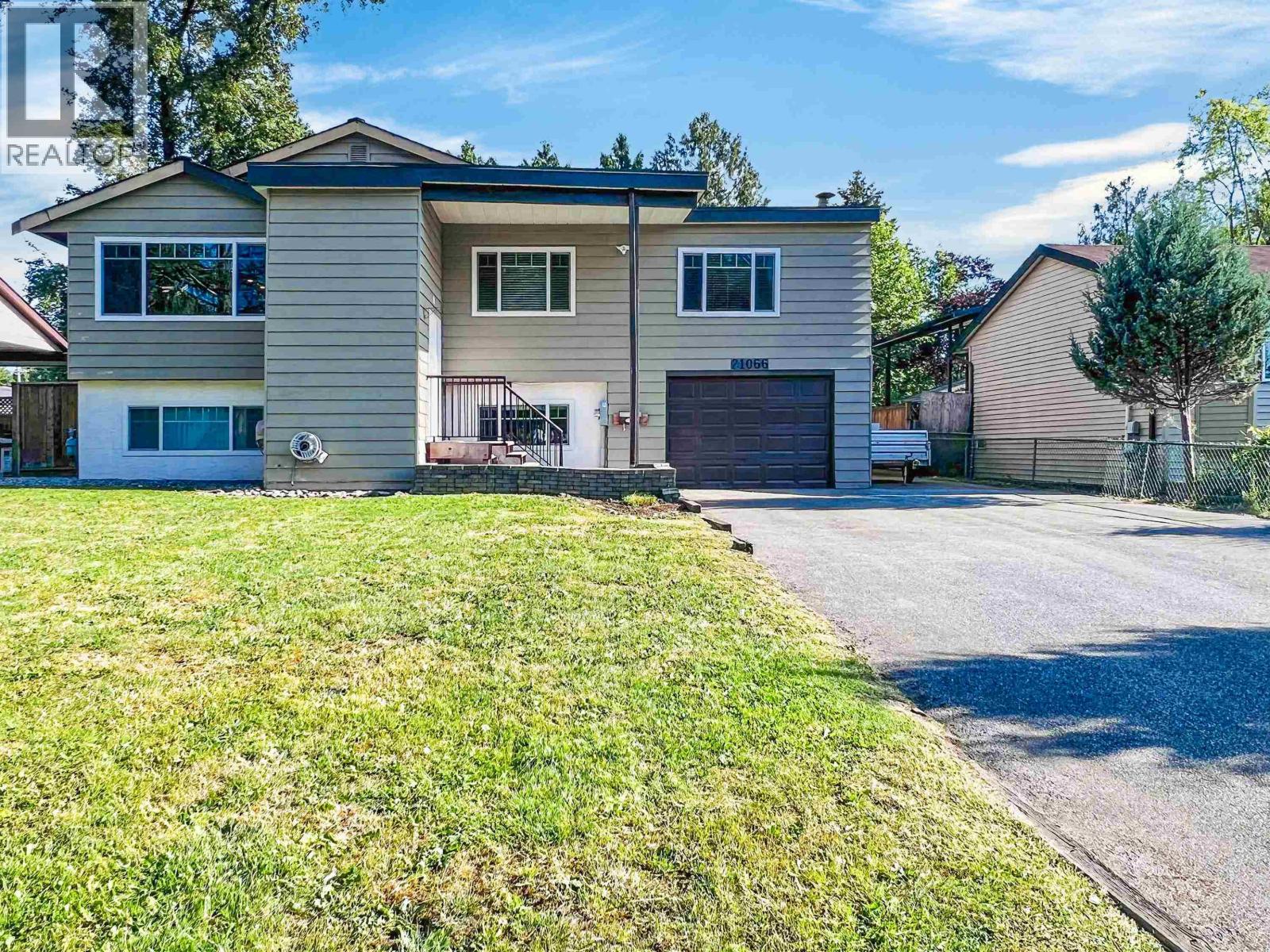 21066 Glenwood Avenue Property Photo 1