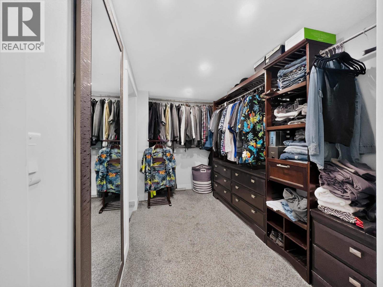 21066 Glenwood Avenue Property Photo 26