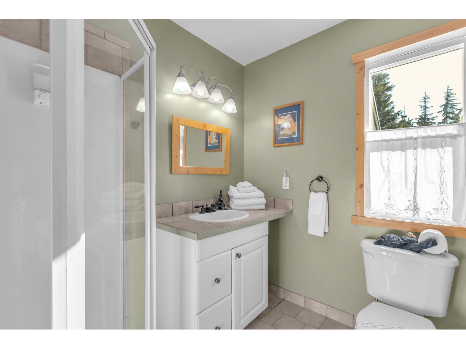 47075 Snowmist Drive Property Photo 10