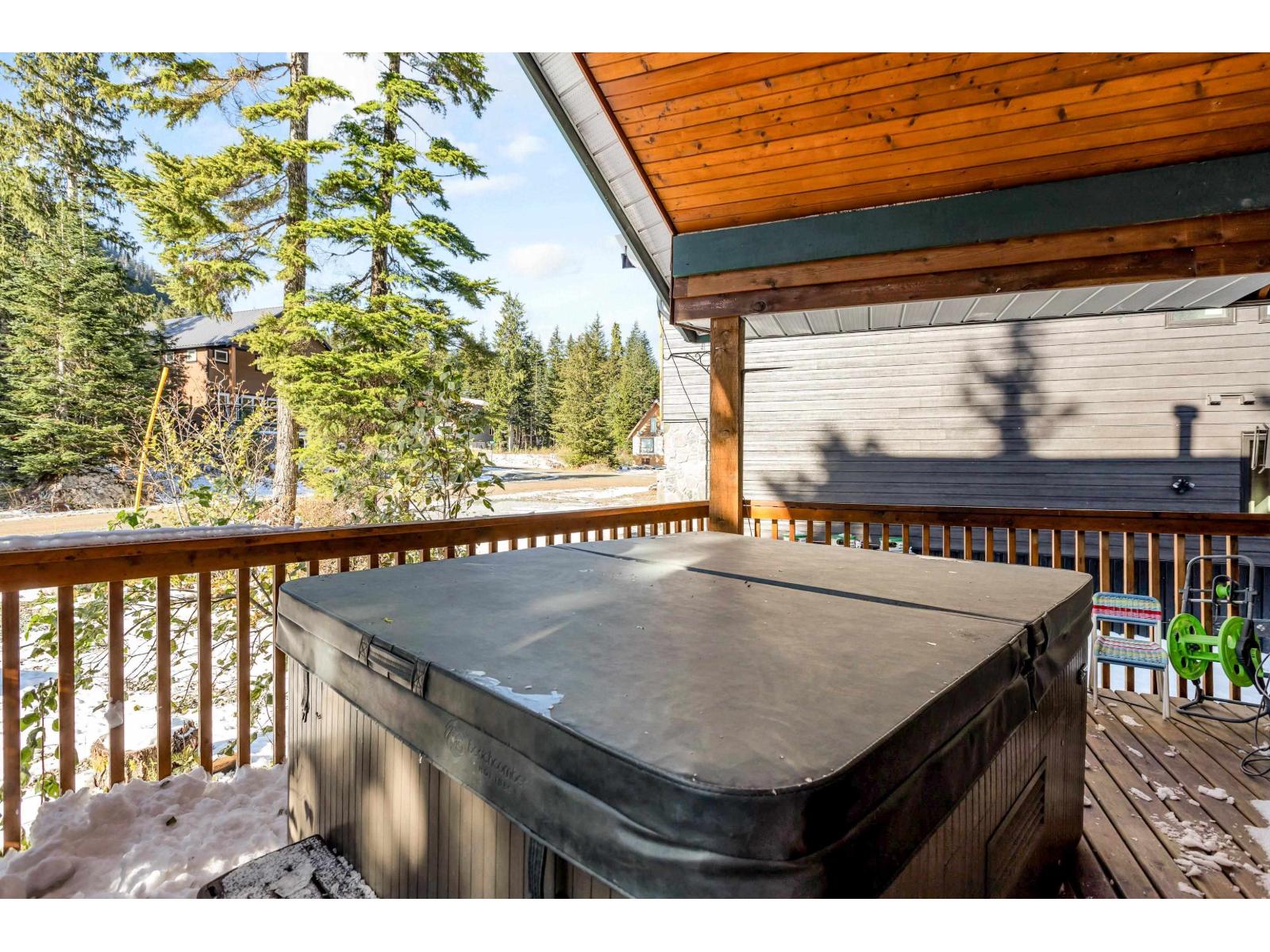 47075 Snowmist Drive Property Photo 13