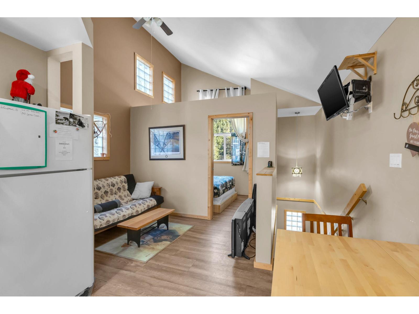 47075 Snowmist Drive Property Photo 16