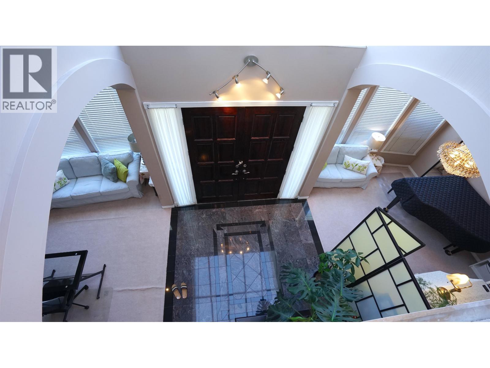 6200 Garrison Court Property Photo 10
