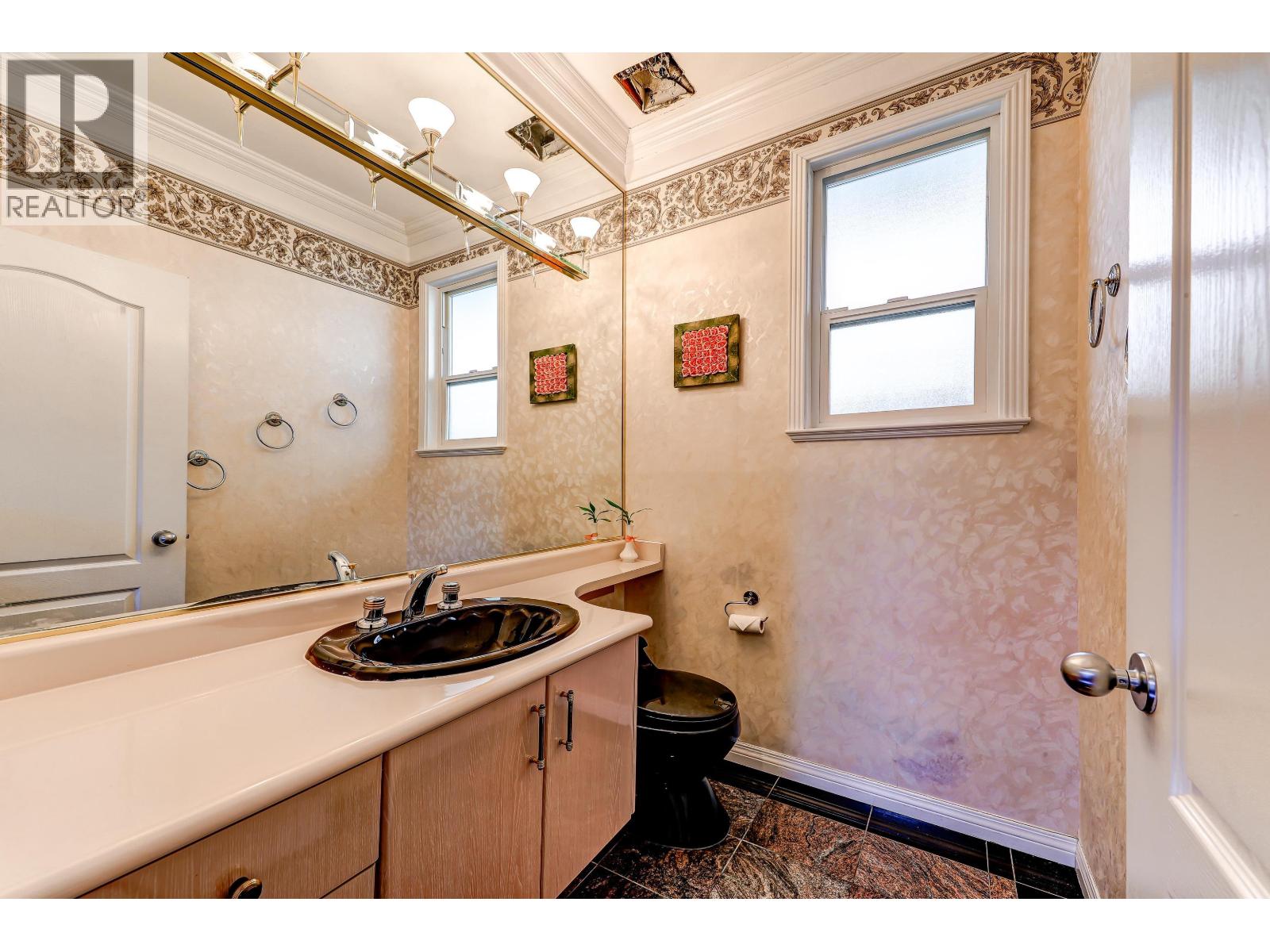 6200 Garrison Court Property Photo 20