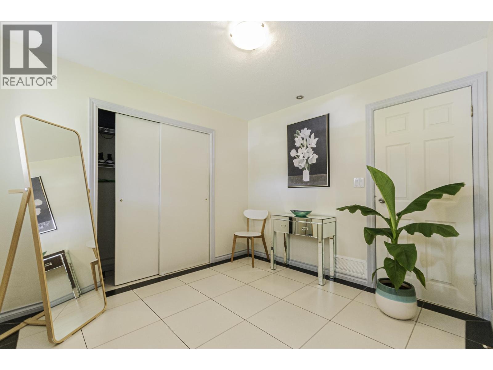 10540 Reynolds Drive Property Photo 2