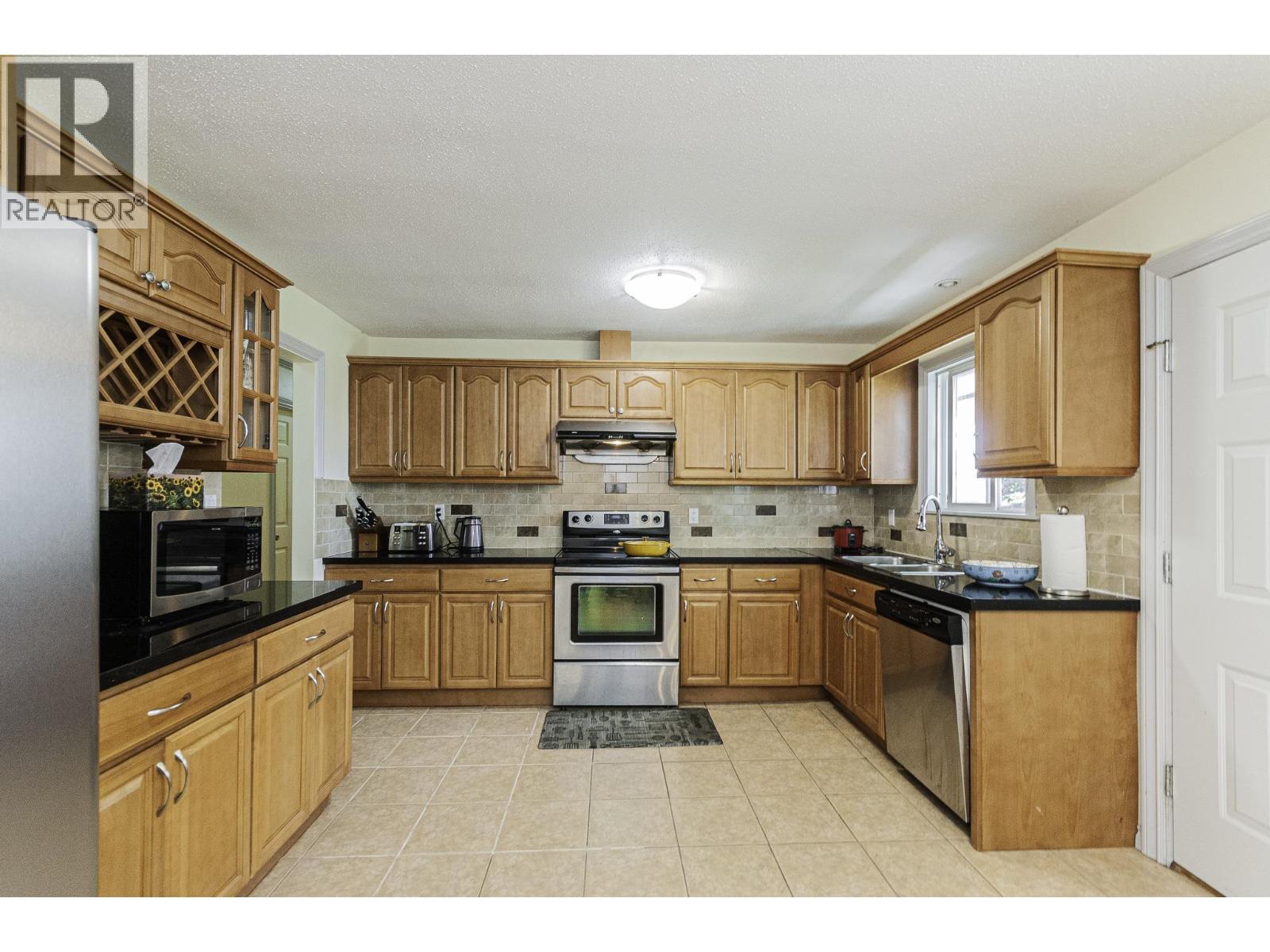 10540 Reynolds Drive Property Photo 9