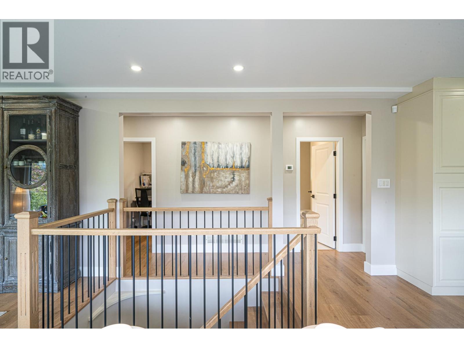 880 Jefferson Avenue Property Photo 15