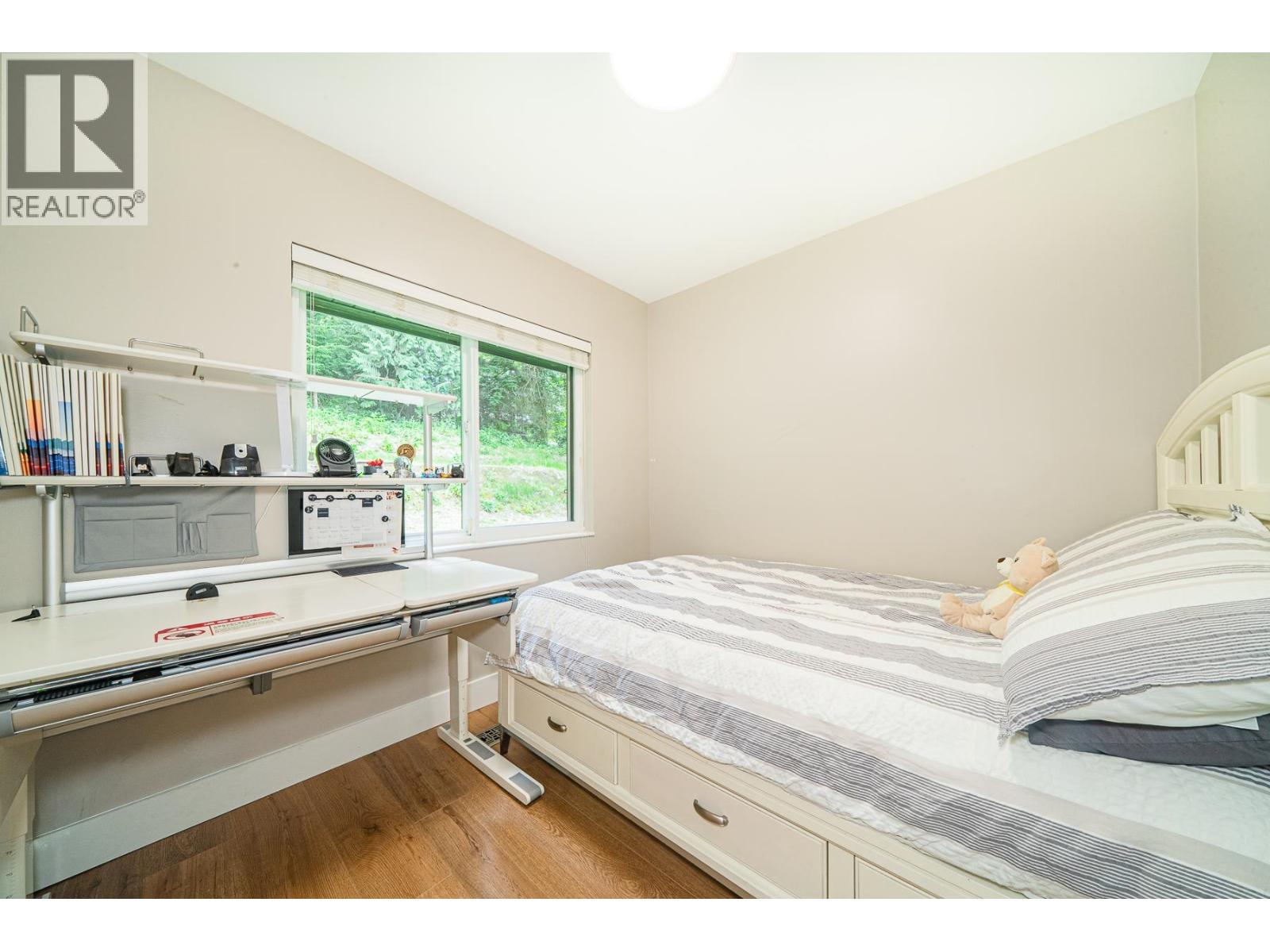 880 Jefferson Avenue Property Photo 19