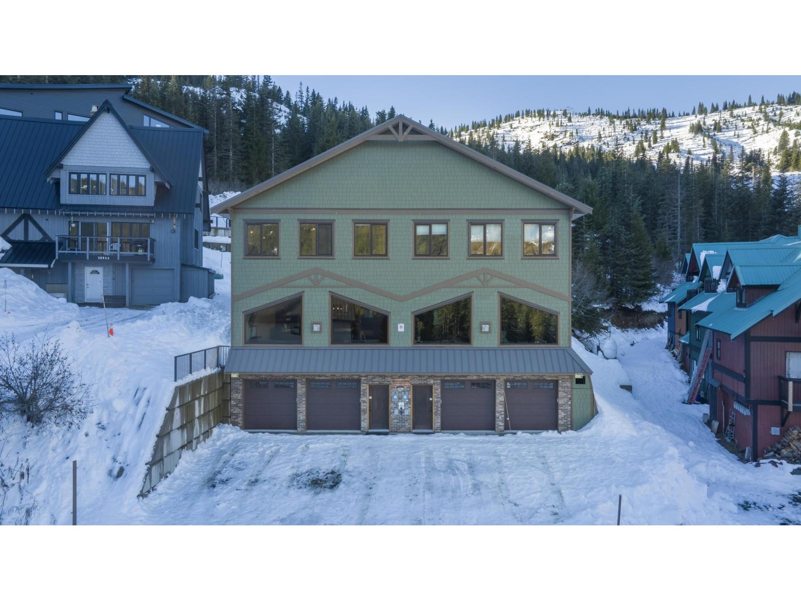 #1 20942 Snowflake Crescent Property Photo 1