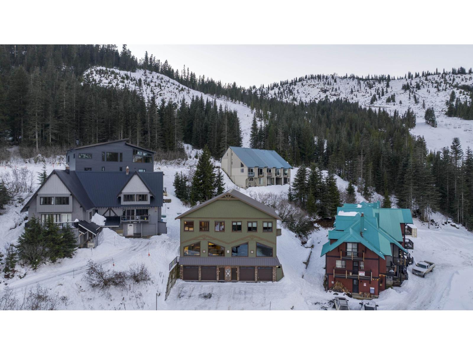 #1 20942 Snowflake Crescent Property Photo 2