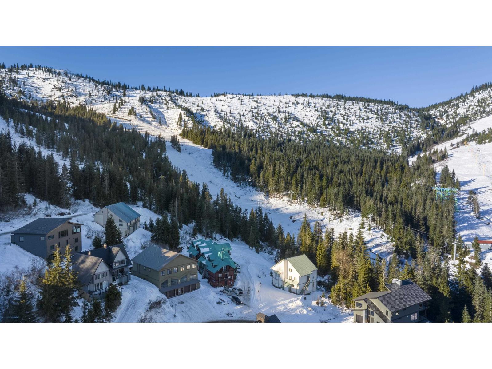 #1 20942 Snowflake Crescent Property Photo 3