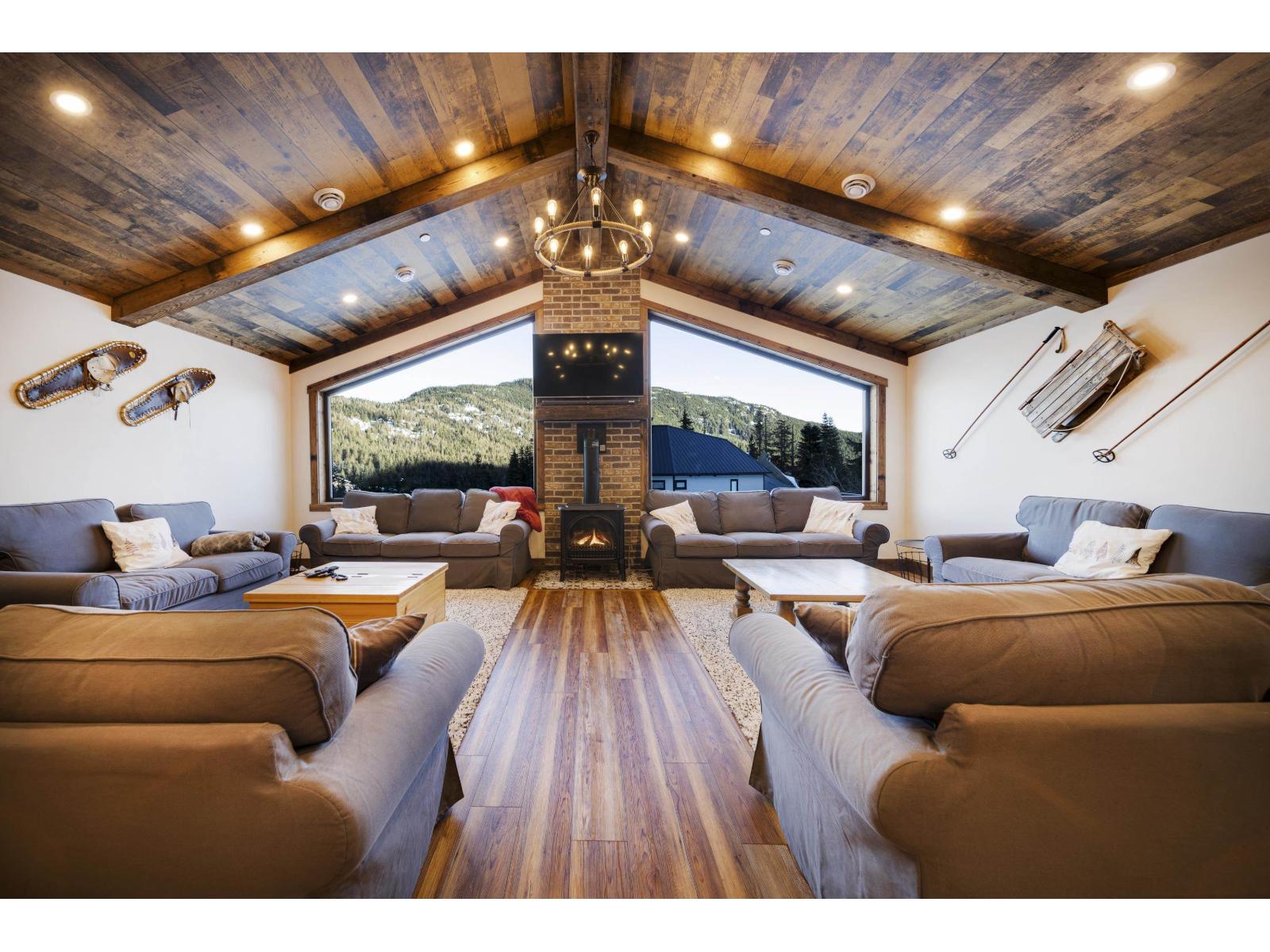 #1 20942 Snowflake Crescent Property Photo 5
