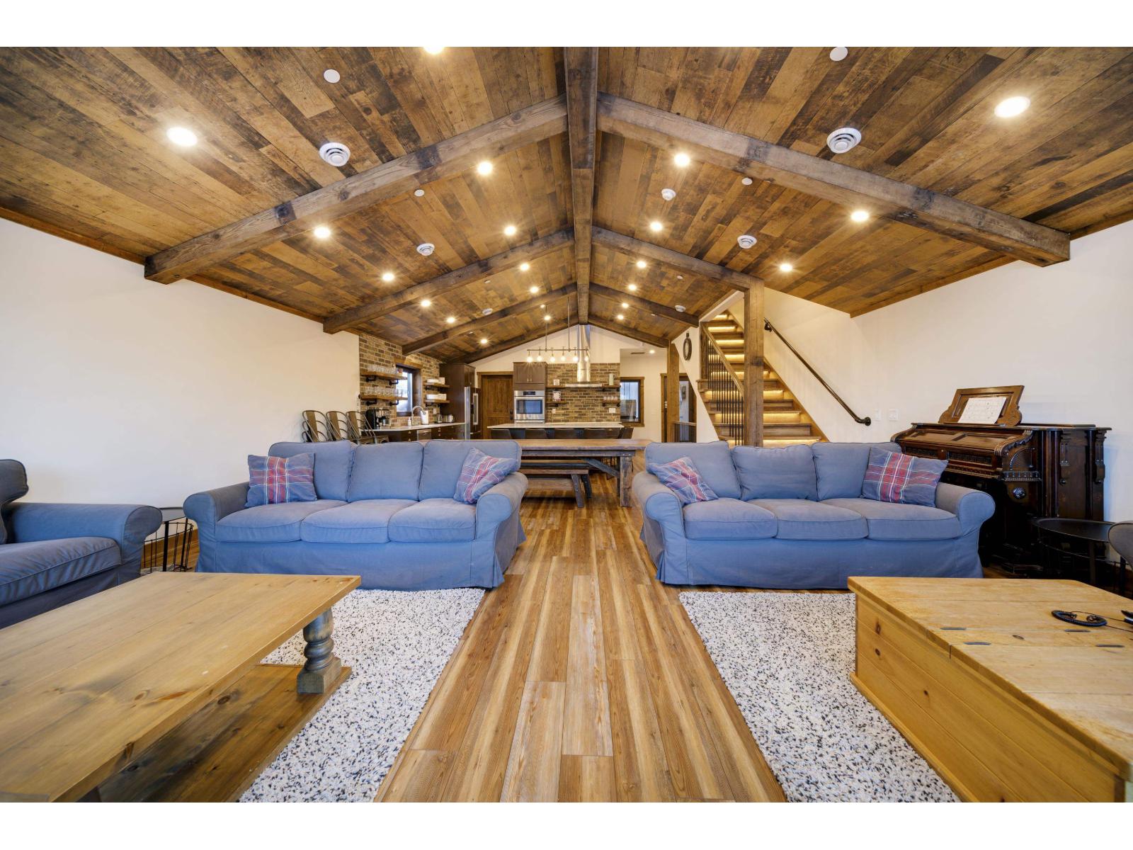 #1 20942 Snowflake Crescent Property Photo 7