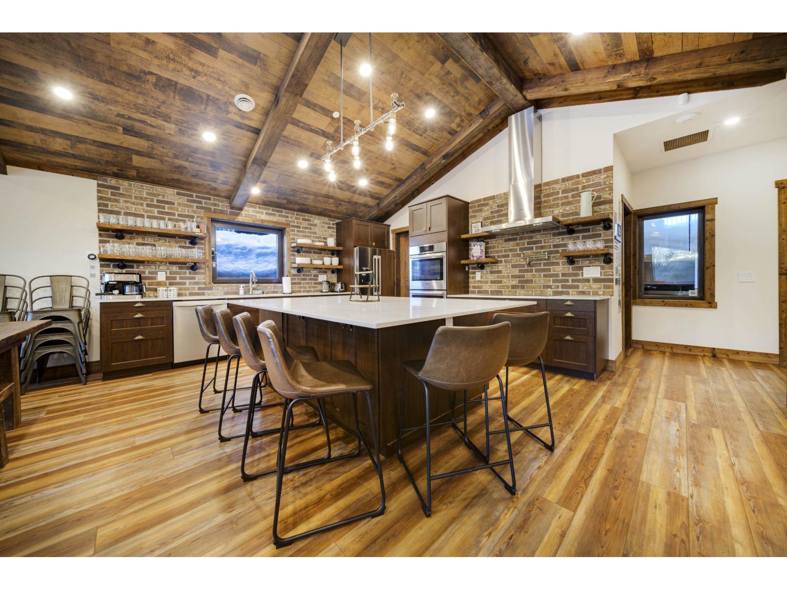 #1 20942 Snowflake Crescent Property Photo 9