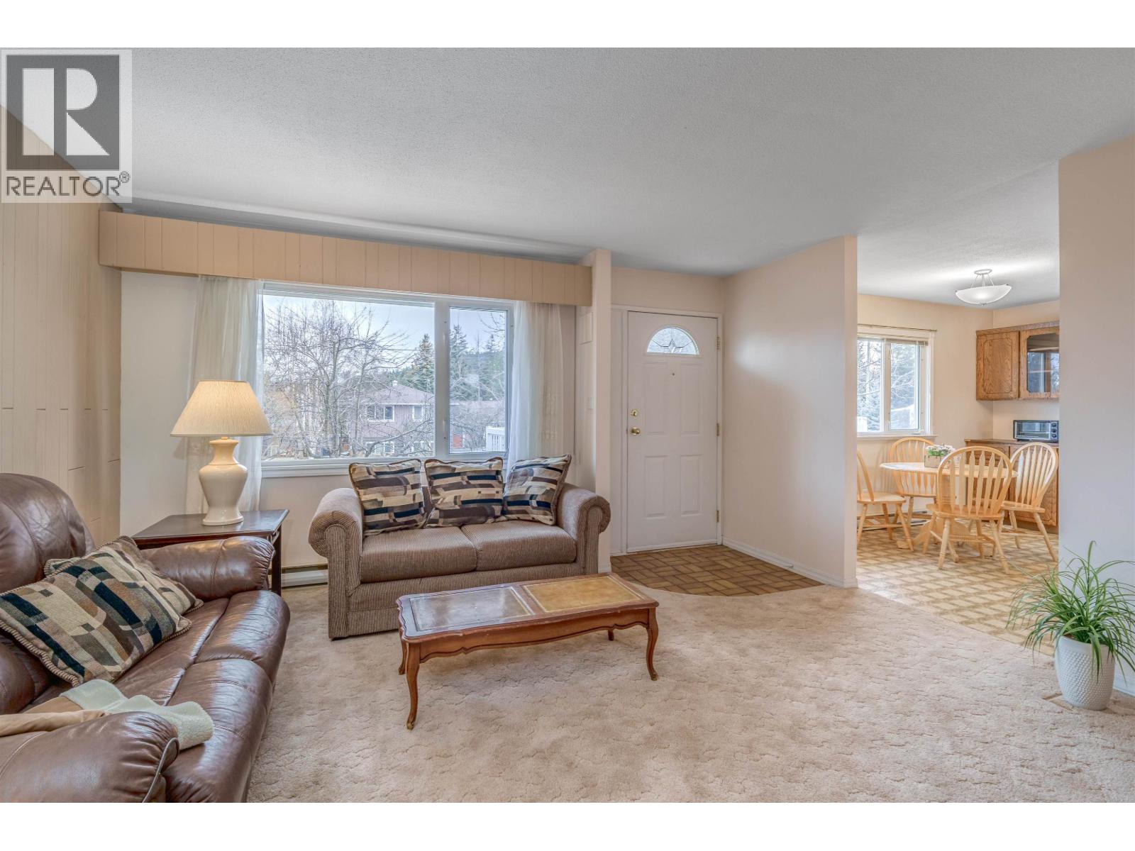 240 Dogwood Avenue Property Photo 6