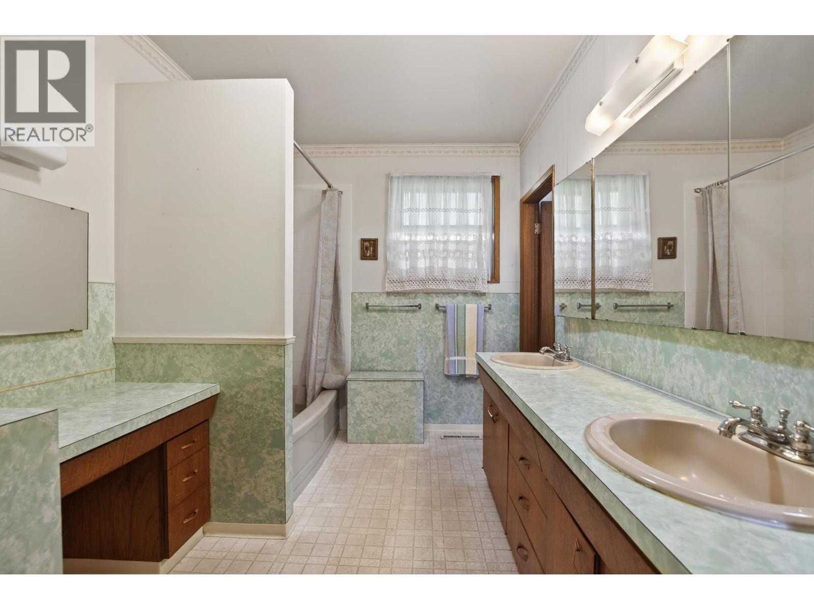 3706 88 Street Property Photo 16