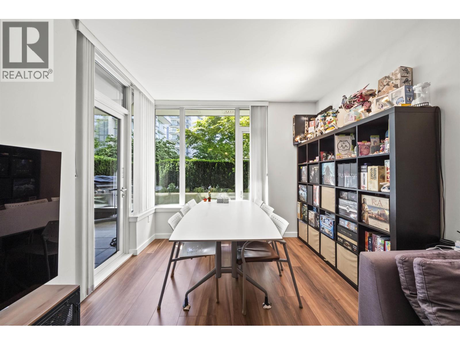 515 8688 Hazelbridge Way Property Photo 2