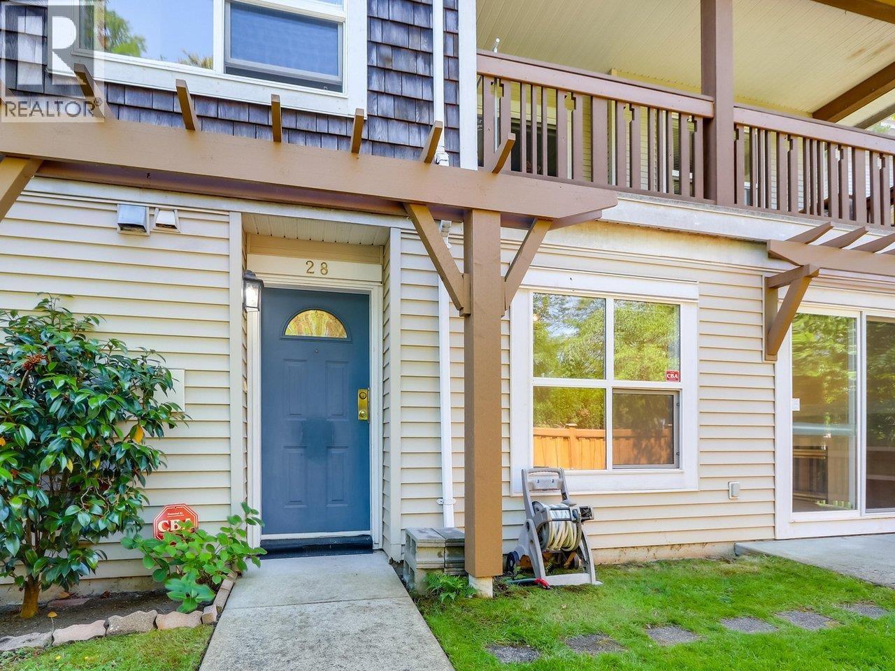 28 7100 LYNNWOOD DRIVE