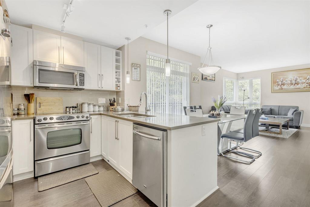 413 14358 60 Avenue Property Photo 10