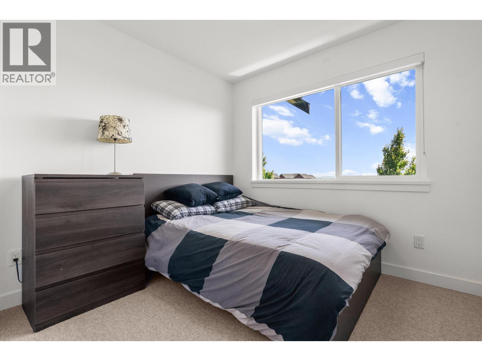 39 4292 Wolf Way Property Photo 21