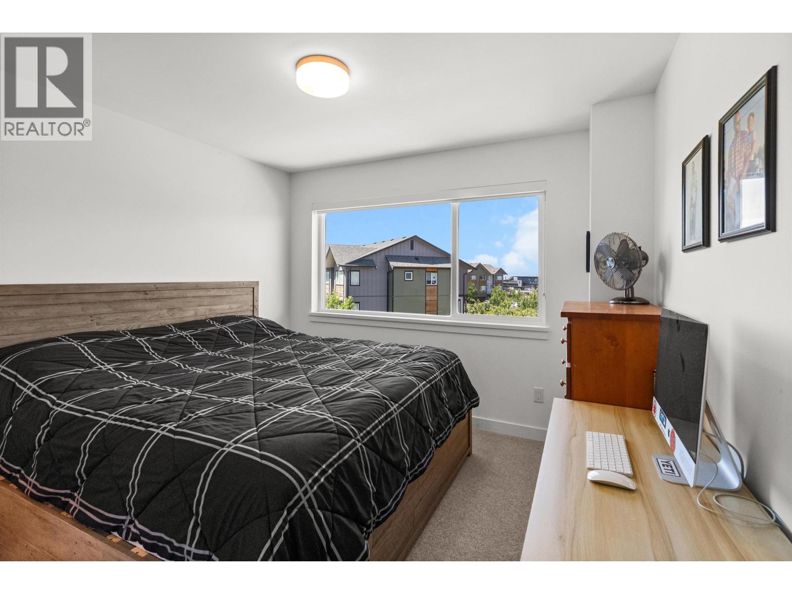 39 4292 Wolf Way Property Photo 28