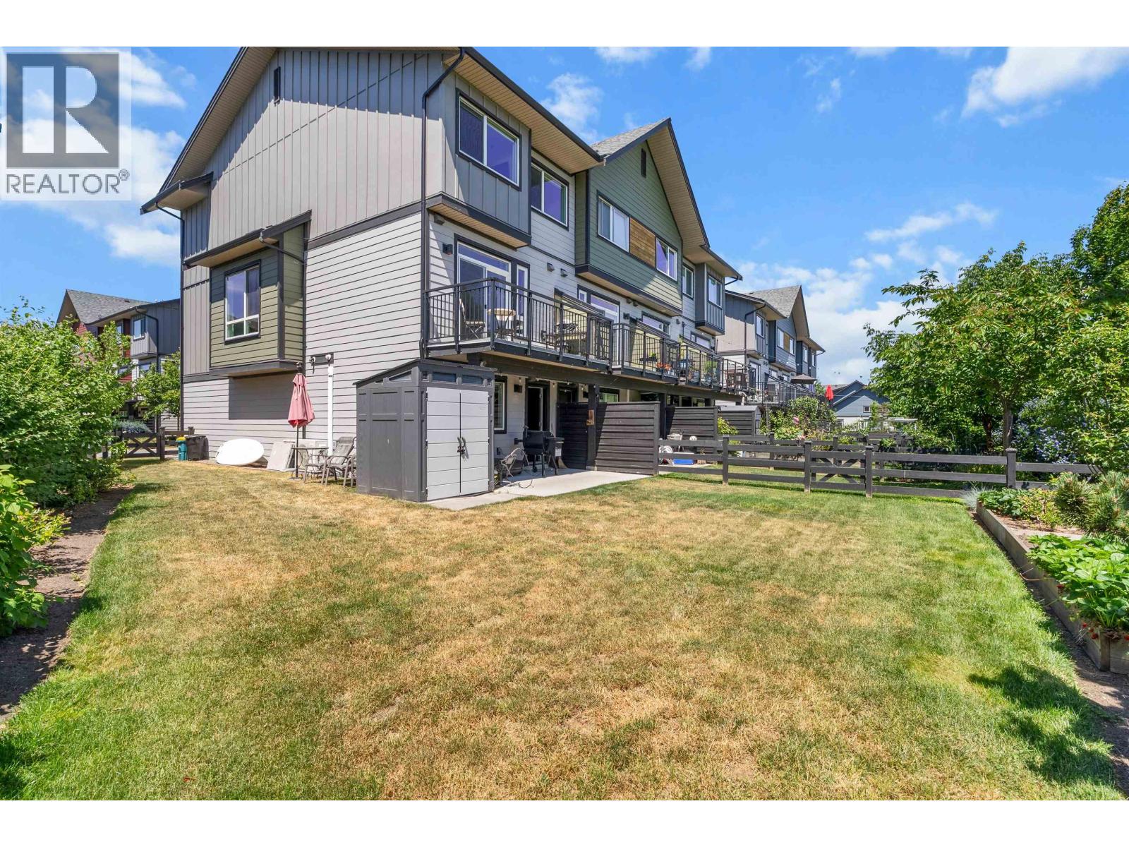 39 4292 Wolf Way Property Photo 36