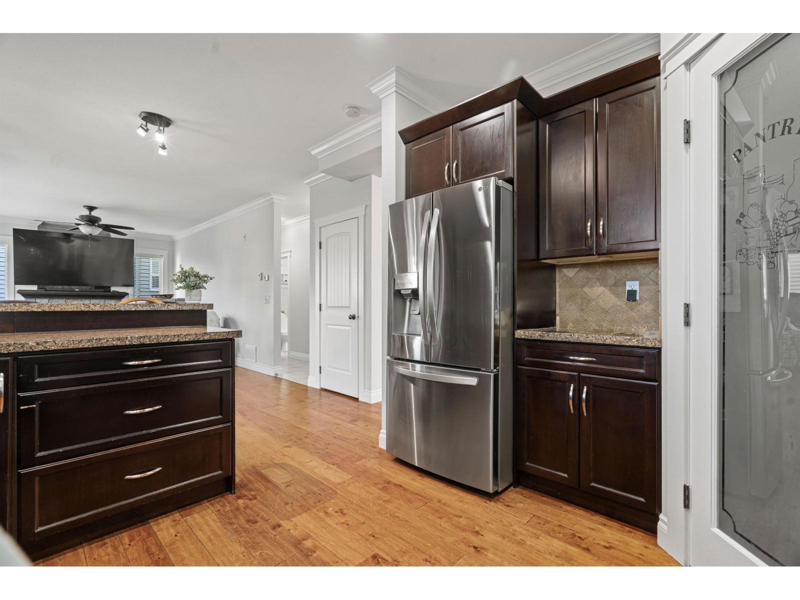 6143 Rexford Drive Property Photo 10