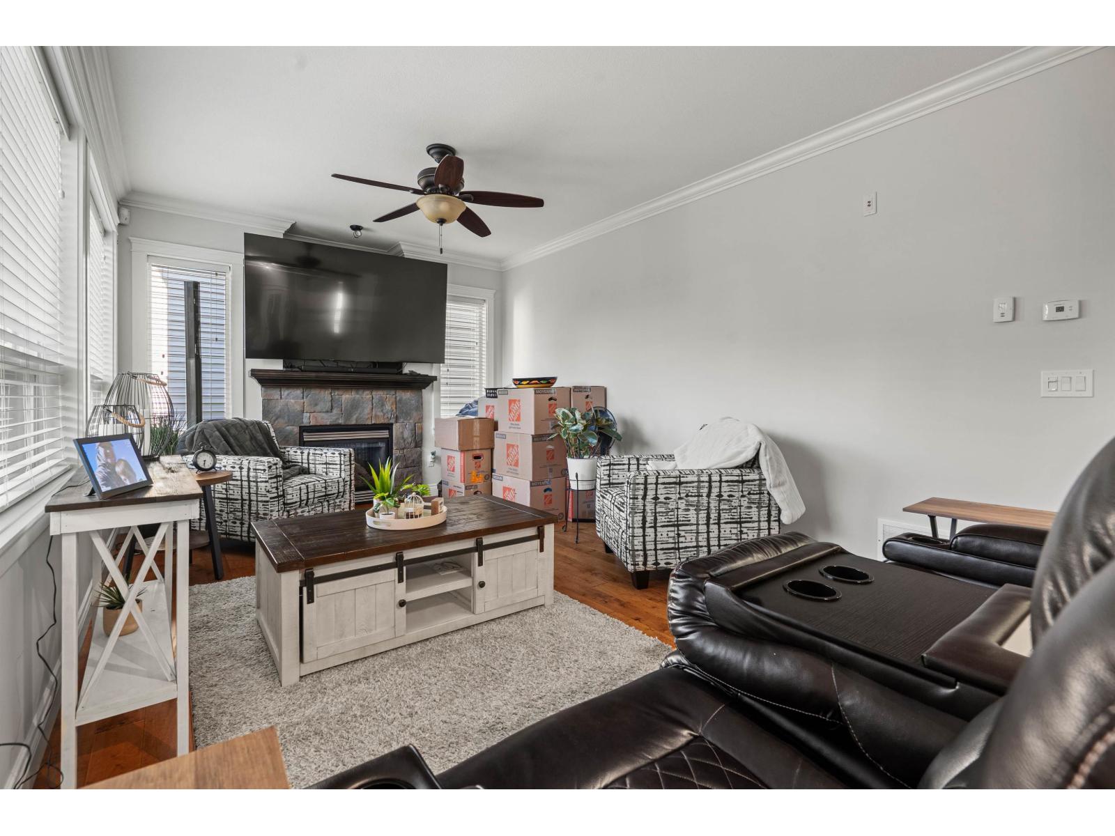 6143 Rexford Drive Property Photo 14