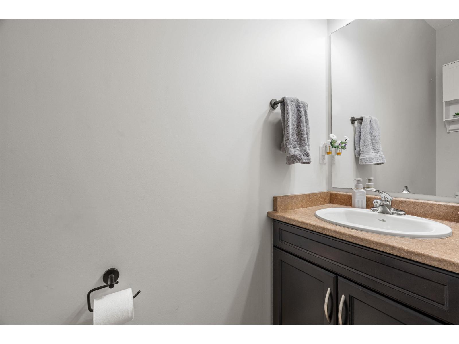 6143 Rexford Drive Property Photo 15