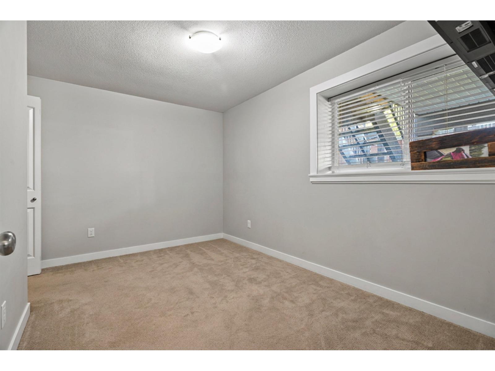 6143 Rexford Drive Property Photo 33