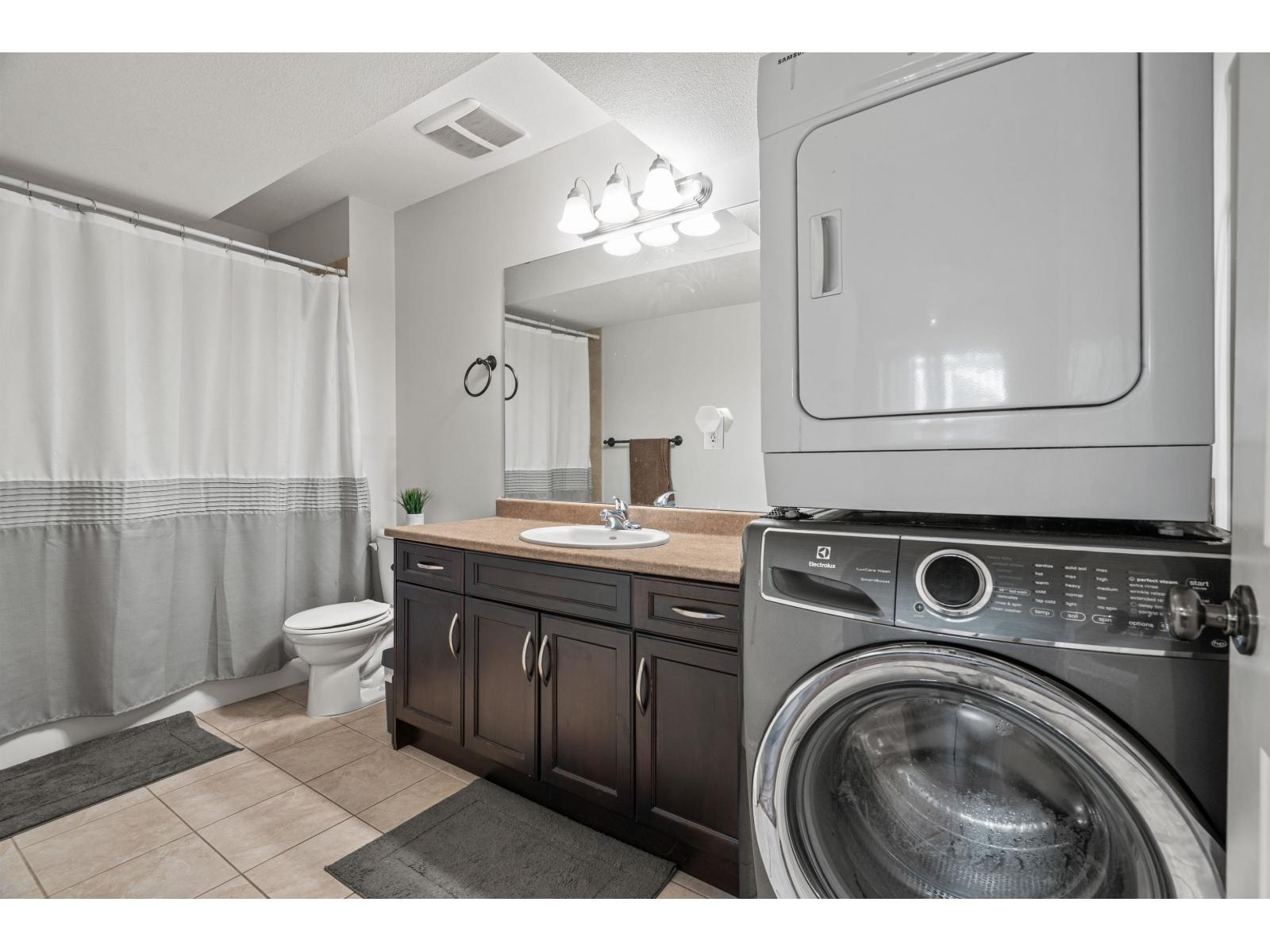6143 Rexford Drive Property Photo 36