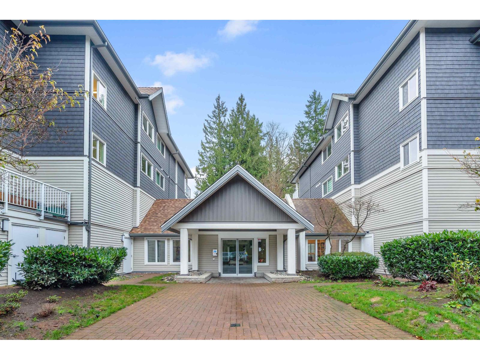308 9688 148 Street Property Photo 1