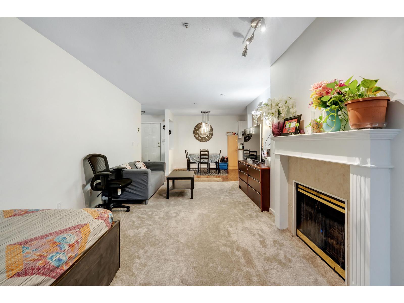 308 9688 148 Street Property Photo 7