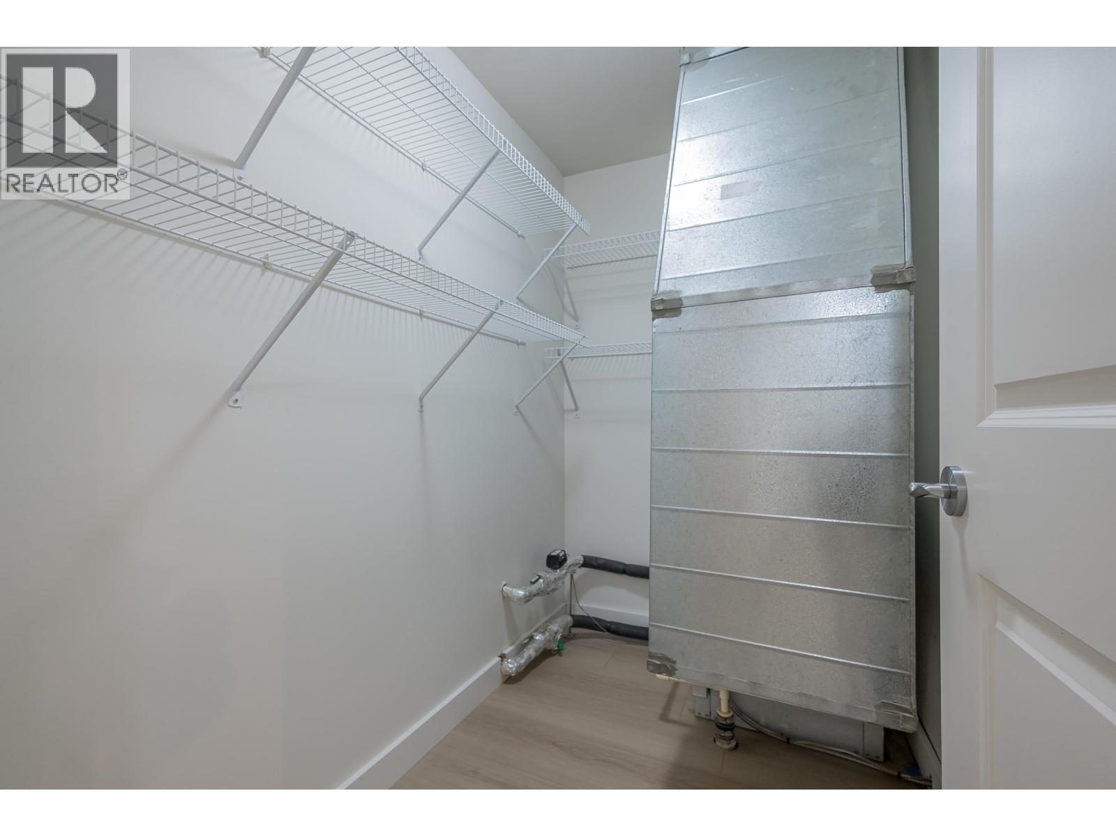 101 5099 Springs Boulevard Property Photo 16