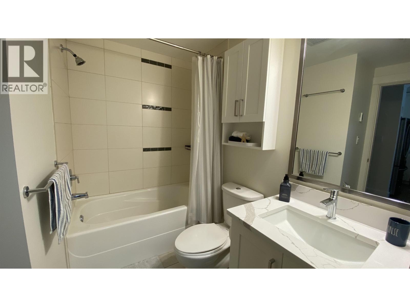 101 5099 Springs Boulevard Property Photo 13