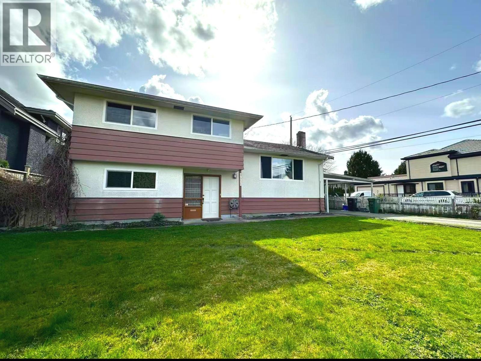 9511 PINEWELL CRESCENT