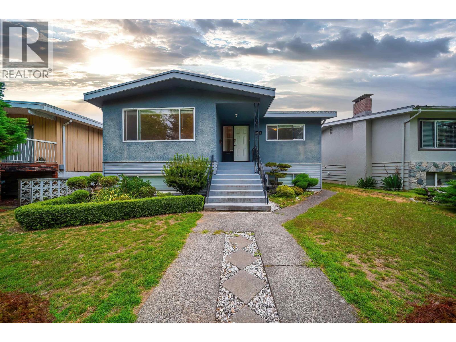 3063 Rosemont Drive Property Photo 1