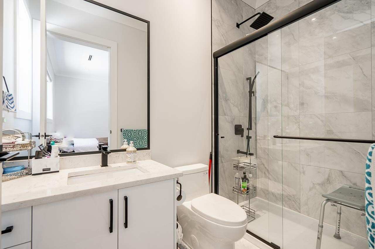 20267 27 Avenue Property Photo 16