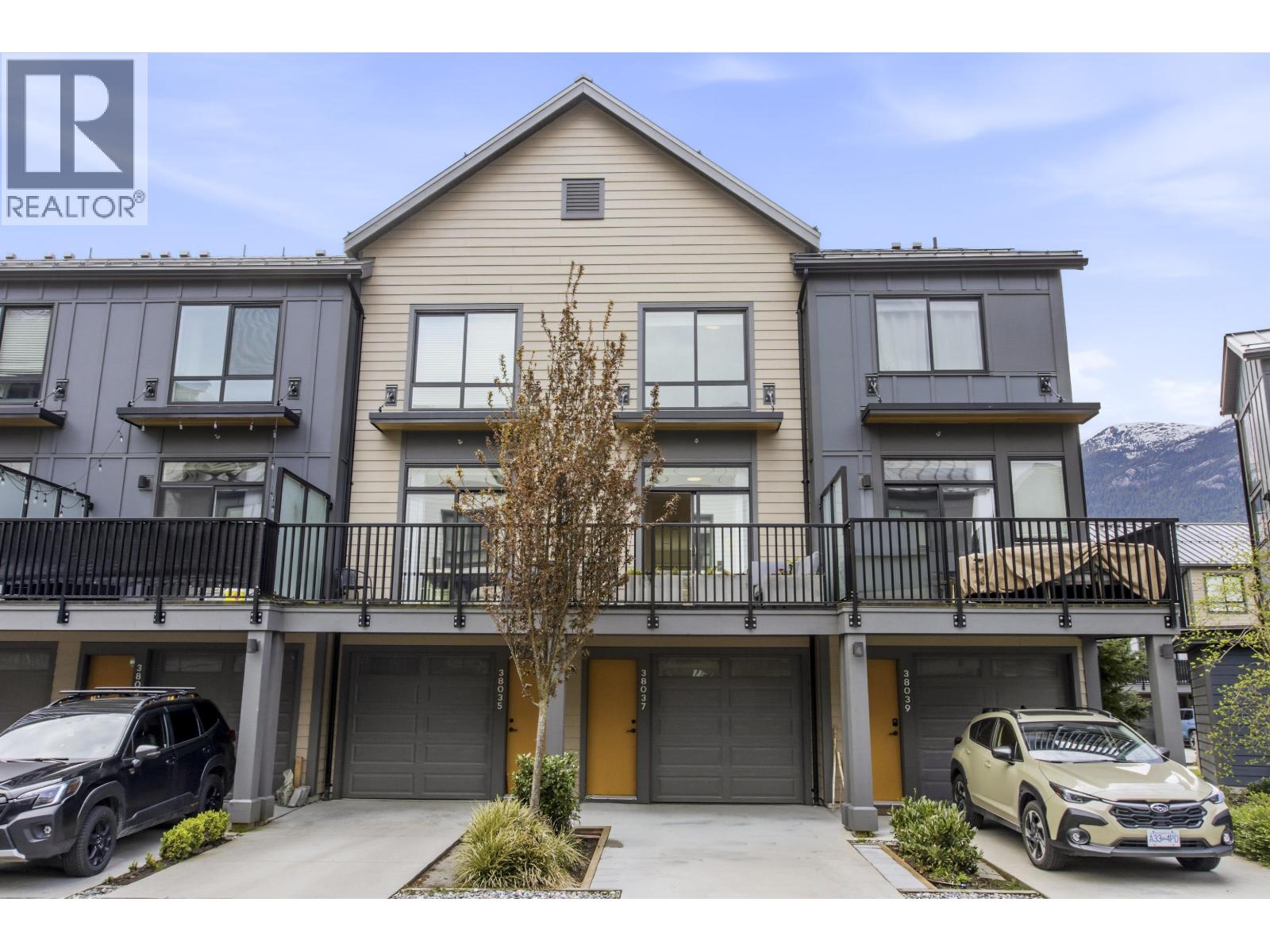 38037 Keel Way Property Photo 1
