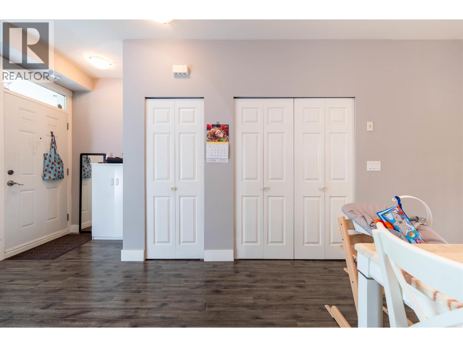 205 2263 Triumph Street Property Photo 9