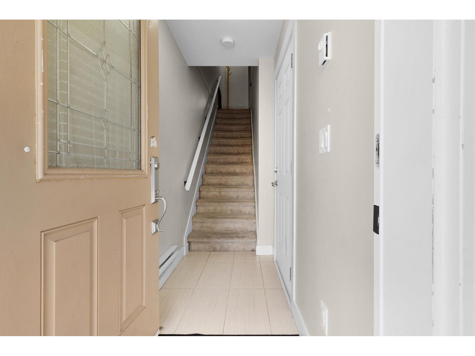 42 9405 121 Street Property Photo 7