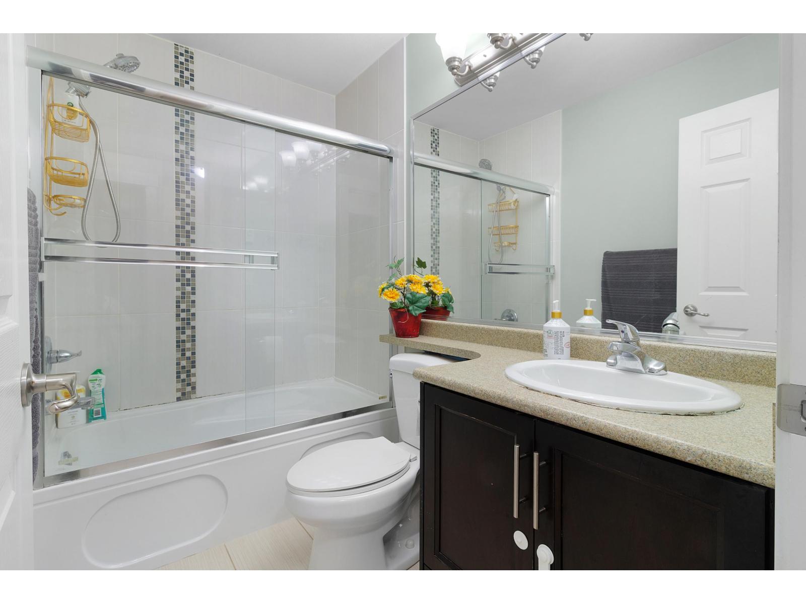 42 9405 121 Street Property Photo 24