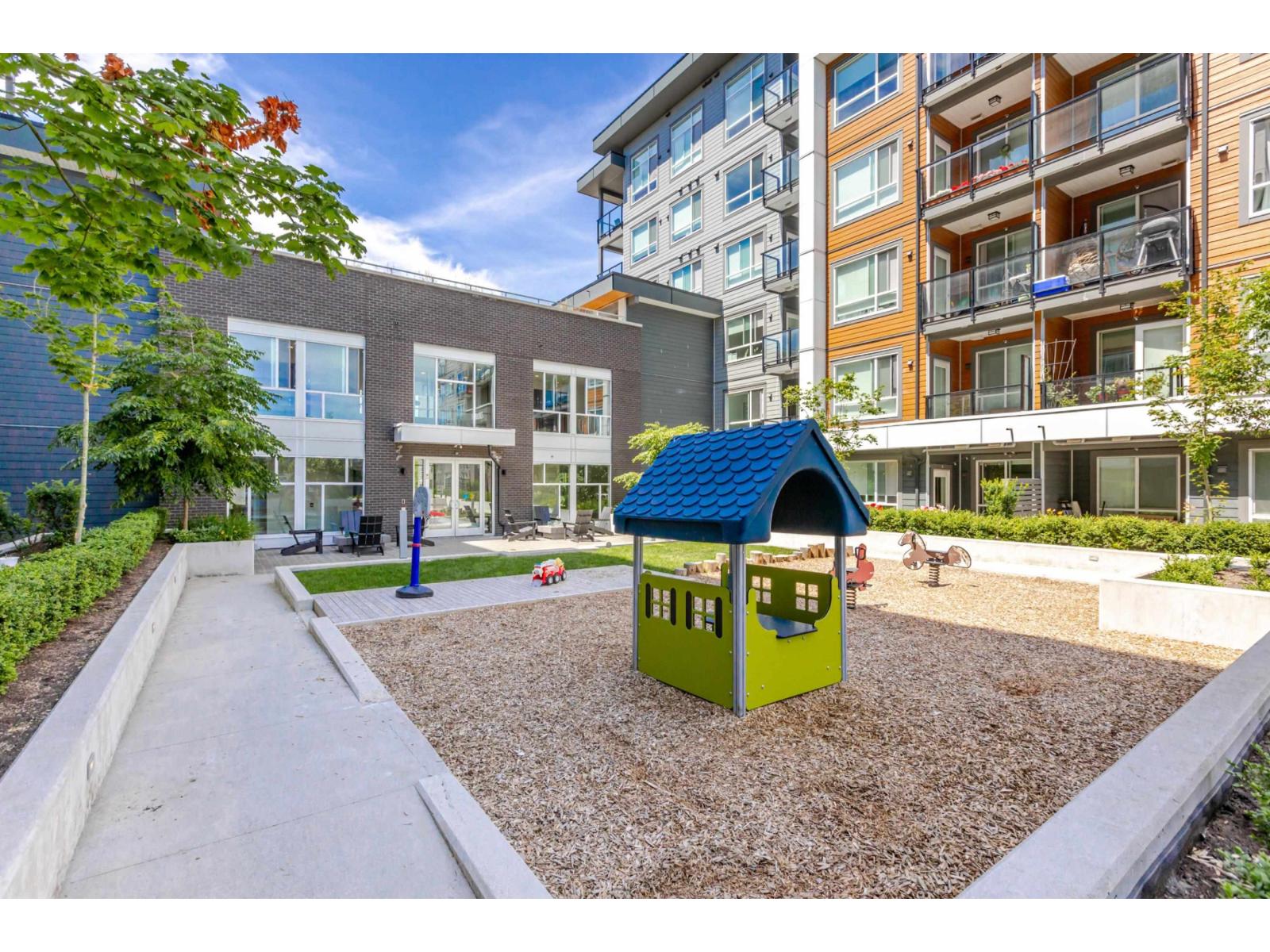 A114 20834 80 Avenue Property Photo 2