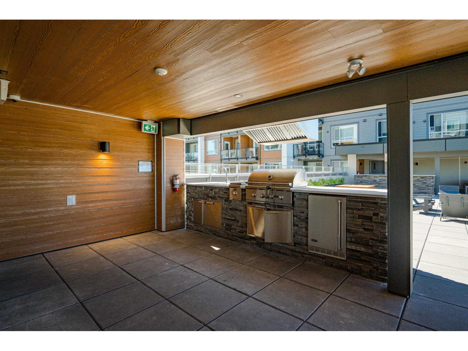 A114 20834 80 Avenue Property Photo 9