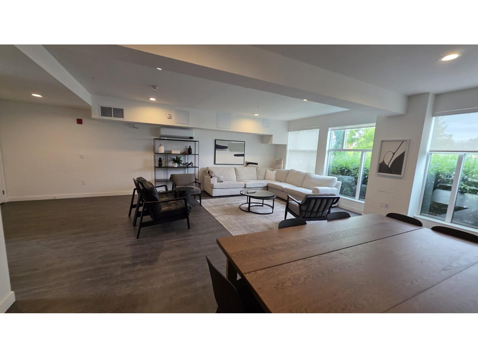 A114 20834 80 Avenue Property Photo 16