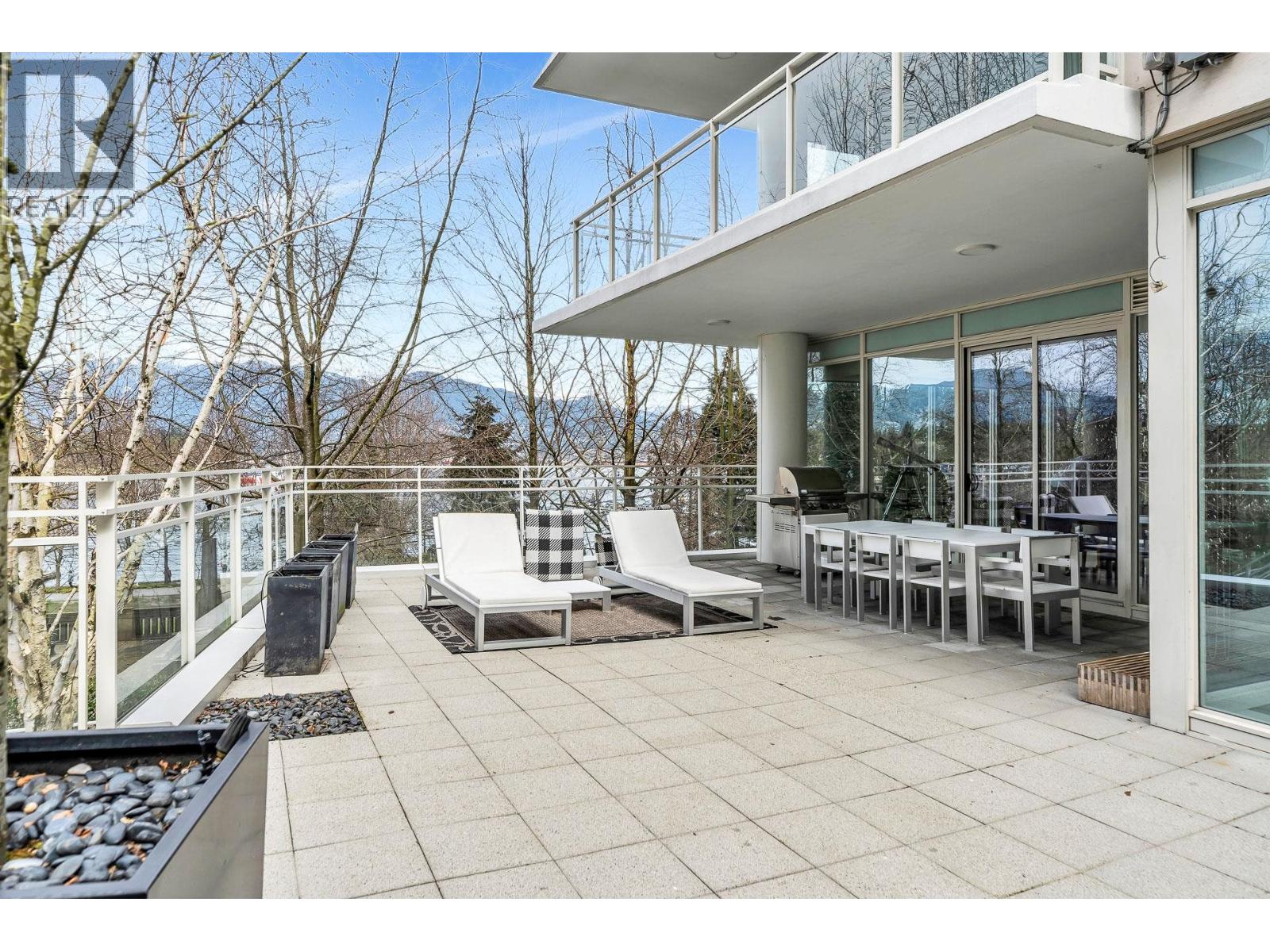 101 1139 W Cordova Street Property Photo 1