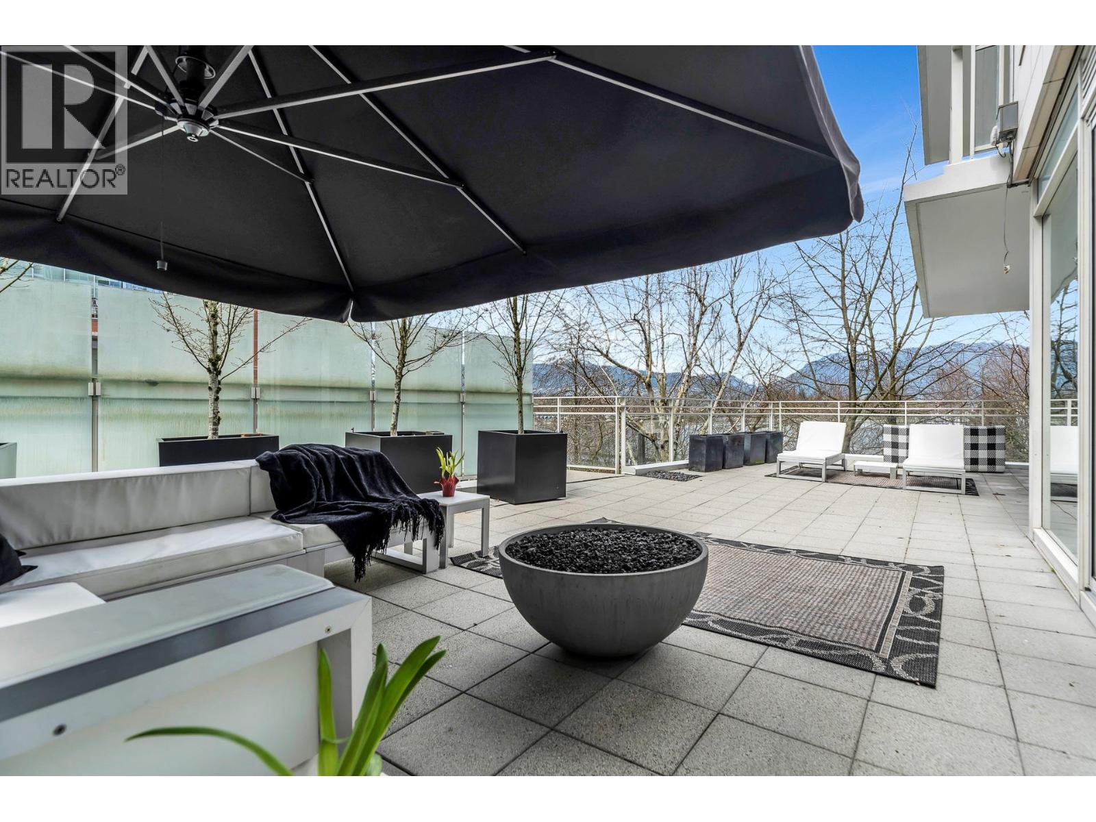 101 1139 W Cordova Street Property Photo 2