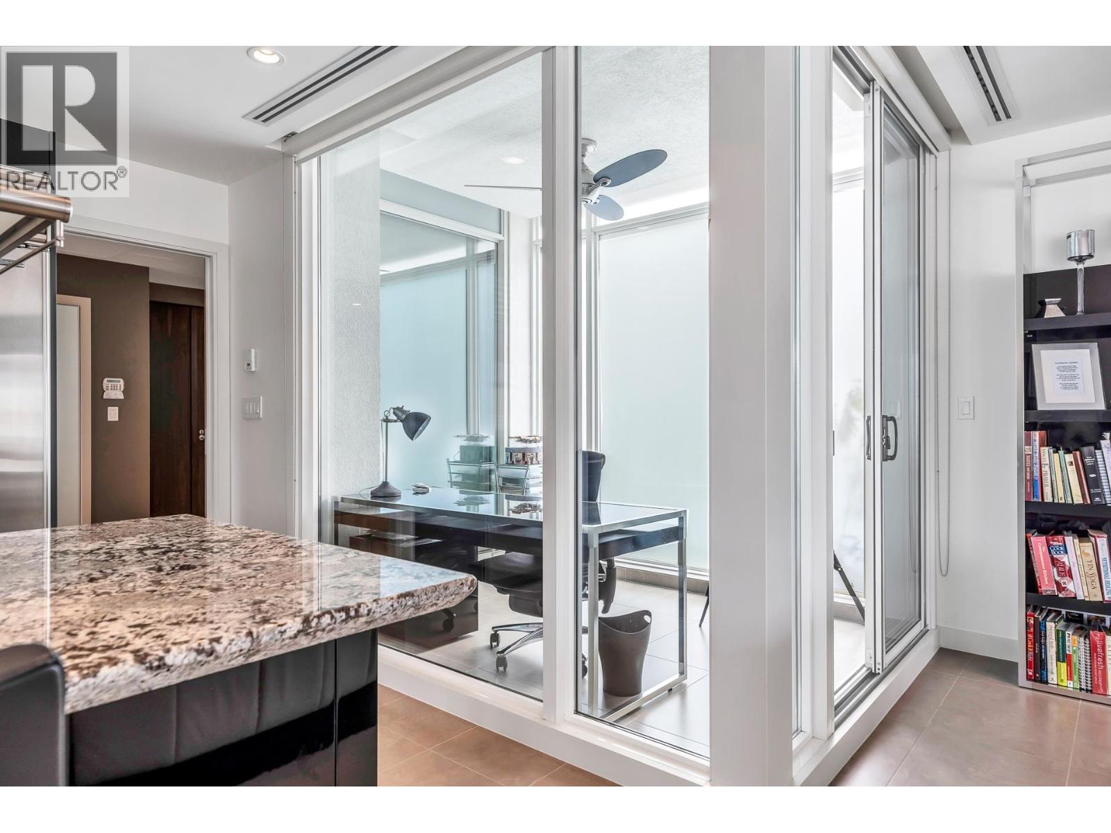 101 1139 W Cordova Street Property Photo 12