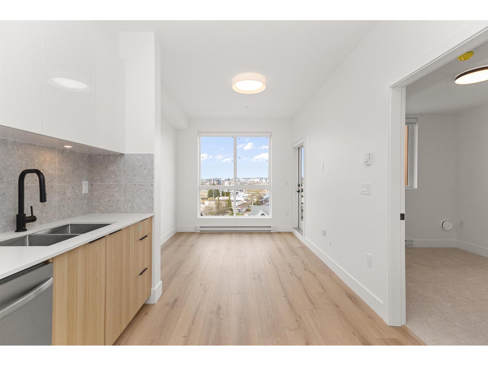 614 20769 Fraser Highway Property Photo 13